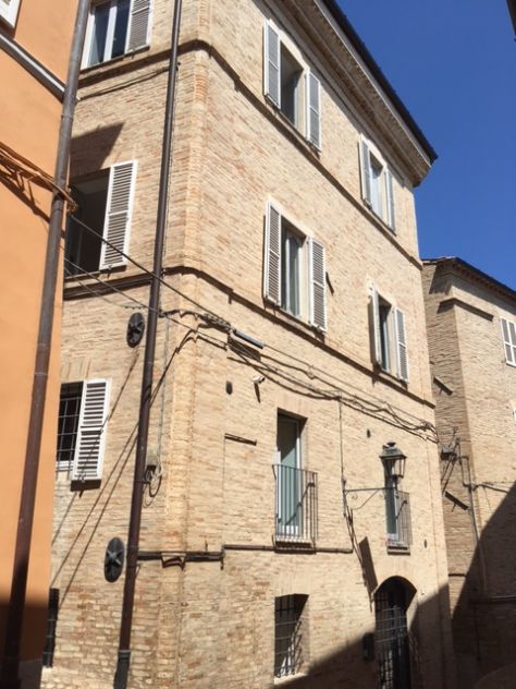 TRILOCALE a VOLTE REALI di 75 mq INGRESSO INDIPENDENTE - Foto 2