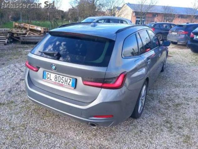 BMW 318 Serie 3 G21 2022 Touring 318d Touring mhev 48V aut rif. 24184801 - Foto 5