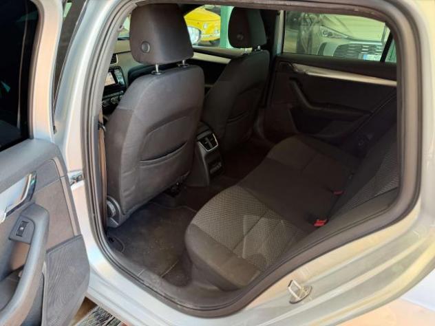 Skoda Octavia Wagon 2.0 tdi cr Elegance 150cv dsg, GRANDINATA! - Foto 4