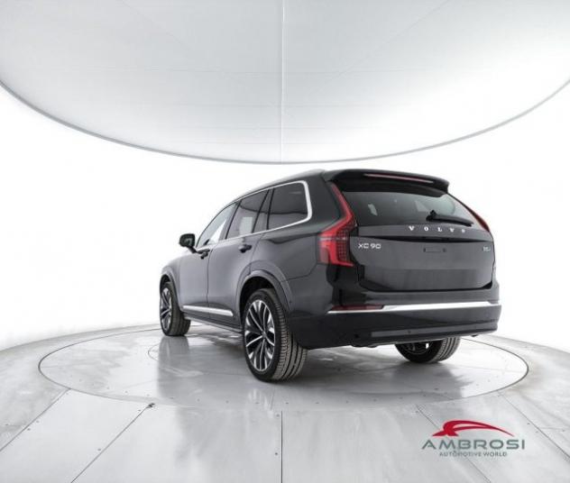 VOLVO XC90 B5 AWD Mild hybrid Benzina Ultra Dark 7 Sedili rif. 23849950 - Foto 4