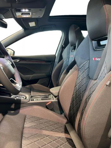Škoda Octavia Octavia Wagon 2.0 TSI RS DSG - Foto 6