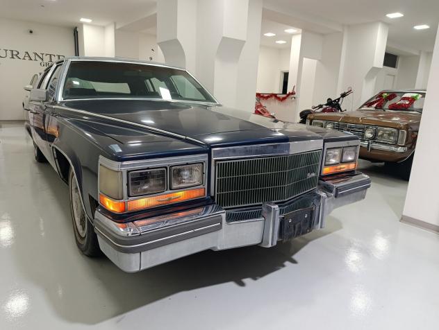 Cadillac Brougham Fleetwood - Foto 2