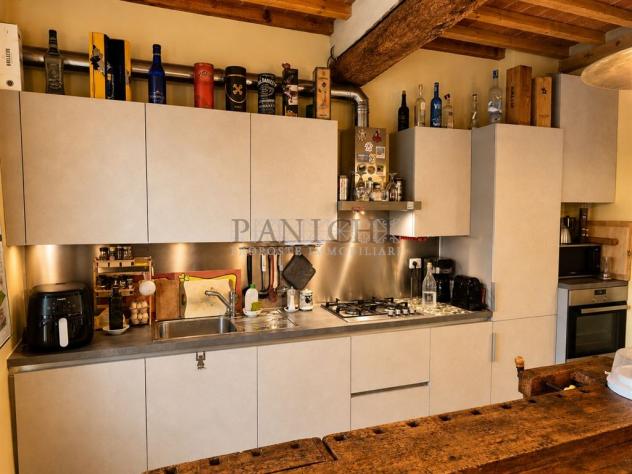 Appartamento terratetto rustico con garage – vicino al centro storico - Foto 5
