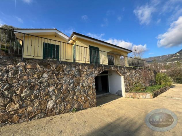 Villa singola in Vendita a Sanremo + terreni e rustico – via Borgo Tinasso - Foto 2