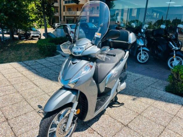 HONDA SH 300 i TUTTO INCLUSO ANCHE PASSAGGIO! rif. 23920820 - Foto 3