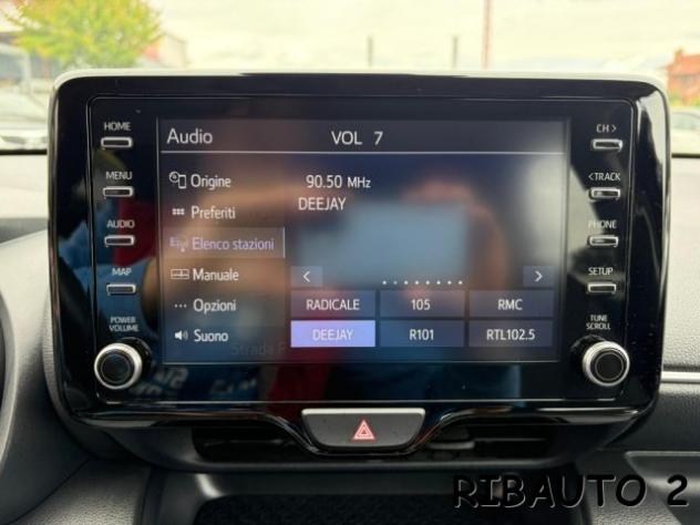 TOYOTA Yaris 1.0 5 porte Lounge Ok Neopatentato NAVI rif. 23830927 - Foto 10
