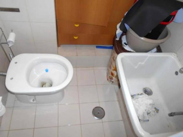 Immobile in asta di 115 m² con più di 5 locali e box auto in vendita a Battipaglia - Foto 8
