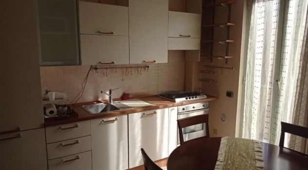 BORGHESIANA BILOCALE ARREDATO CON BALCONE