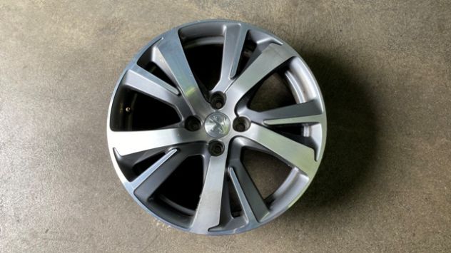 Cerchione in lega originale Peugeot 2008 17 pollici (9678398277)