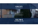 Immobile in asta di 164 m² con più di 5 locali e box auto in vendita a Forlì