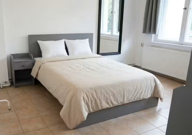 TRILOCALE IN VIA LIVORNO : 500 EURO MINIME SPESE - Foto 3
