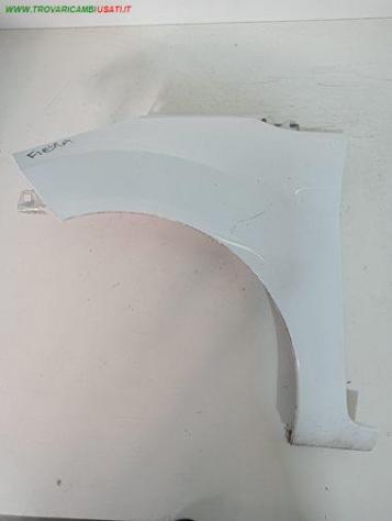 PARAFANGO ANT. SX BIANCO 999-U1561123 Carrozzeria  Lamierati esterni  Fiancate  Parafango ant. FORD - FIESTA - 2008  2012, FORD - FIESTA - 2012  2017