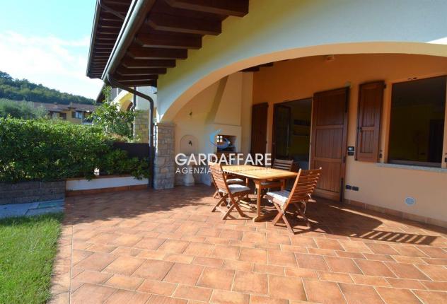 BELLISSIMO APPARTAMENTO CON GIARDINO PRIVATO A MANERBA DEL GARDA - Foto 6