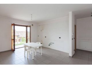 Appartamento di 55 m² con 2 locali e box auto in affitto a San Raffaele Cimena
