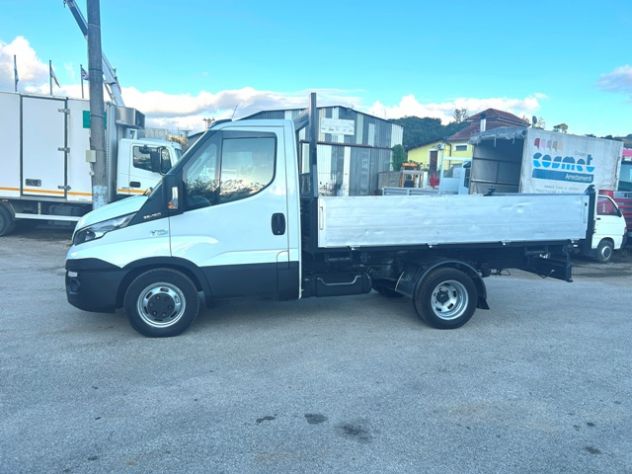 camion iveco daily 35c15 ribaltabile