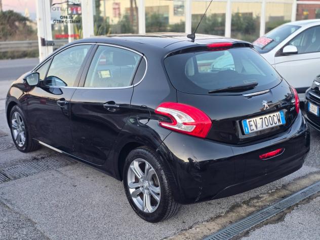 Peugeot 208 1.4 e-HDi 92CV S&S 5 porte Allure - Foto 6