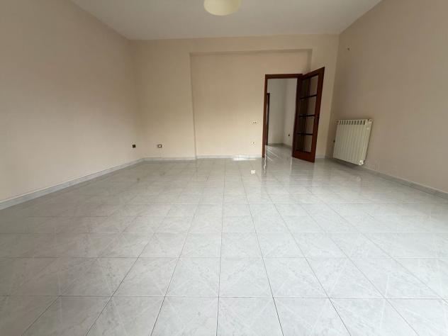 Pentalocale in affitto a Caserta - Foto 4