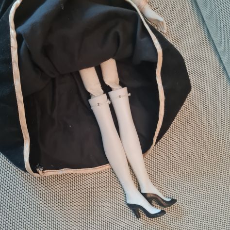 Bambola di porcellana stile boudoir , viso dipinto a mano - Foto 3