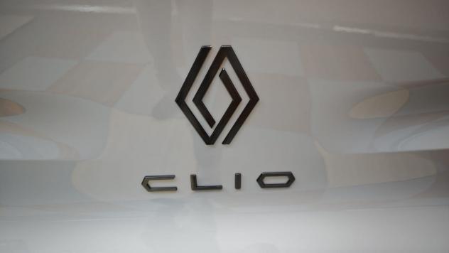 Renault Clio Clio 1.2 eco-g Evolution 120cv edc - Foto 7