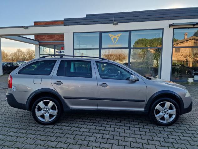 Škoda Octavia/4&4 2.0 103kw SCOUT 4X4 - Foto 4