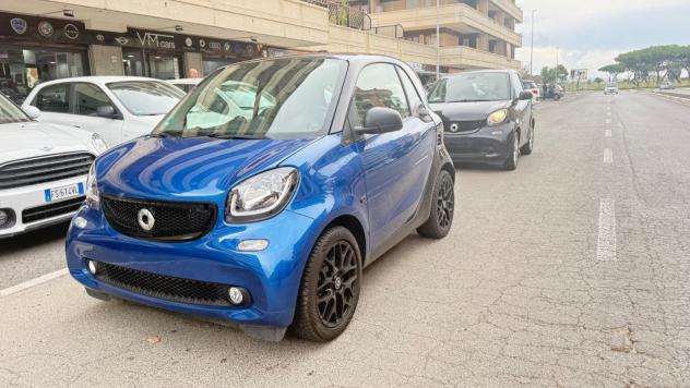 Smart ForTwo 70 1.0 Passion LED PANORAMA PACK SPORT PDC CERCHI 16 - Foto 3