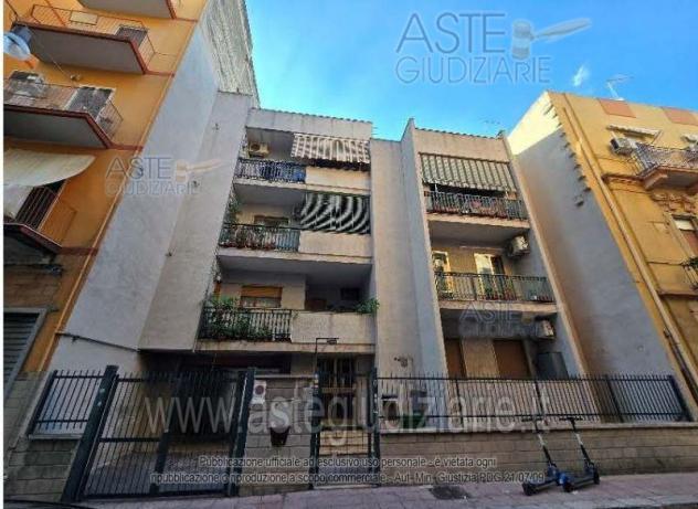IMMOBILI-IMMOBILE RESIDENZIALE-Via Pola, 6, 74121 Taranto TA, Italia
