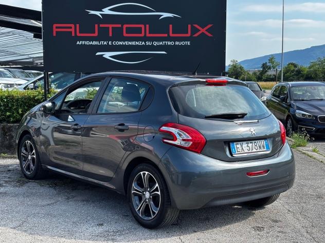 Peugeot 208 1.4 HDi 68 CV 5 porte OK NEO PATENTATI - Foto 9