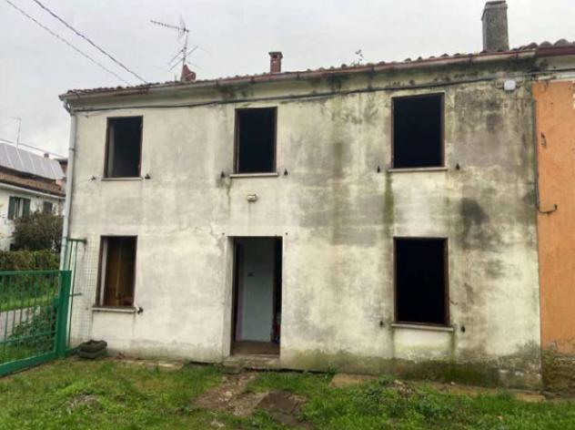 Immobile in asta di 143 m² con più di 5 locali e box auto in vendita a Castel d'Ario - Foto 3