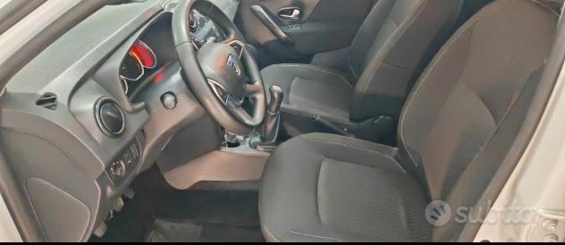 Dacia Sandero 1.0 SCe 12V 75CV Start&Stop Comfort - Foto 9