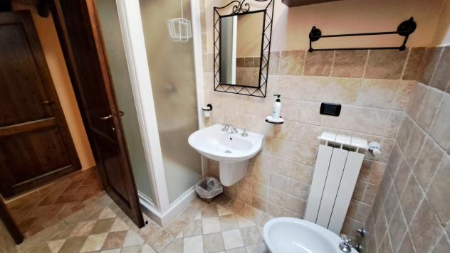 APPARTAMENTO INDIPENDENTE di 5 vani e di 110 mq (GAMBASSI TERME) rif. GT 100 - Foto 18