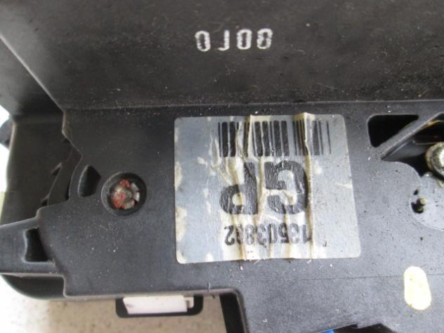 13579523 CHIUSURA SERRATURA PORTA ANTERIORE DESTRA OPEL ASTRA SW 1.7 D 81KW 6M 5P (2011) RICAMBIO USATO 13579523 - Foto 2