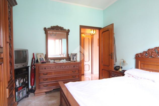 Camera da letto in noce vendo - Foto 4