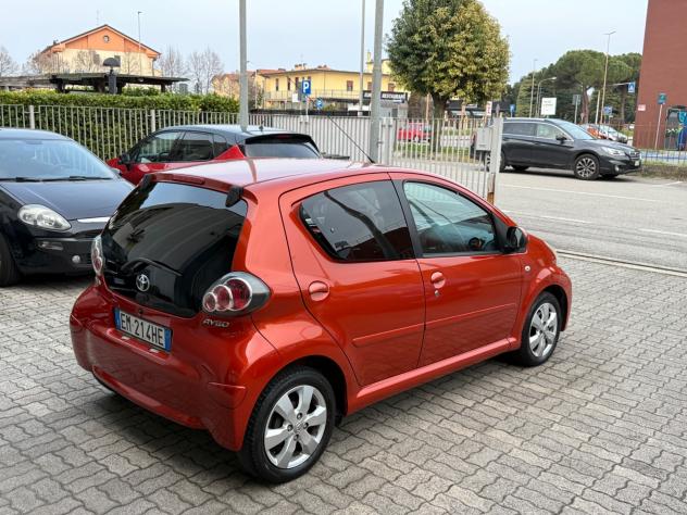 Toyota Aygo 1.0 12V VVT-i 5 porte Tobasco - Foto 5