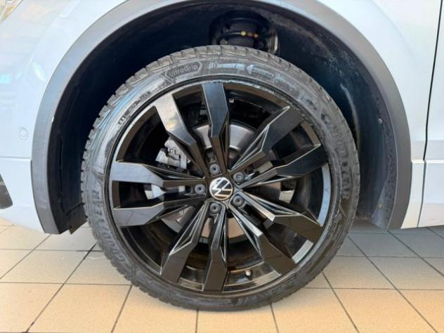 VOLKSWAGEN Tiguan 2.0 TDI DSG 4MOTION R-Line //TETTO//PELLE/LED rif. 24044122 - Foto 8