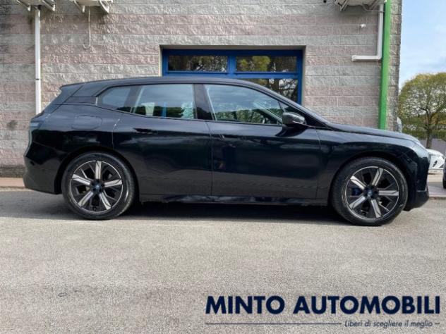 BMW iX XDRIVE 50 523CV UNIPROPRIETARIO TETTO PANORAMICO rif. 22261000 - Foto 3