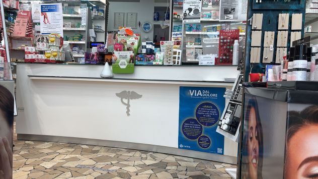 Bancone farmacia