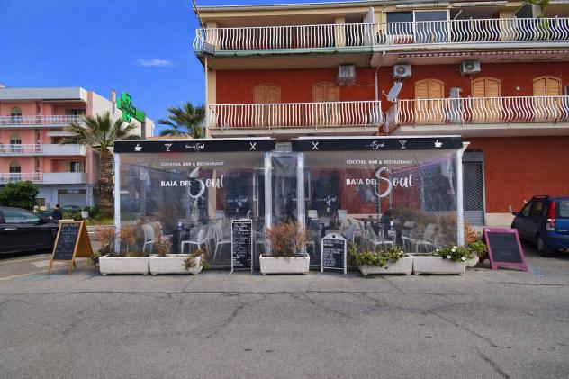 Bar in vendita a Giardini-Naxos