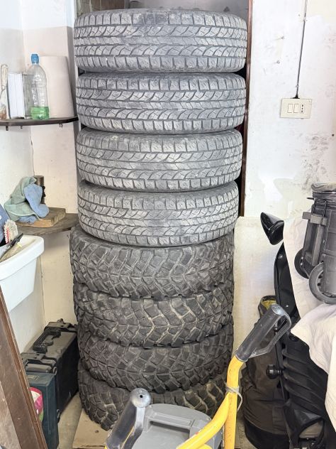 Vendo treni gomme per Jimny - Foto 4
