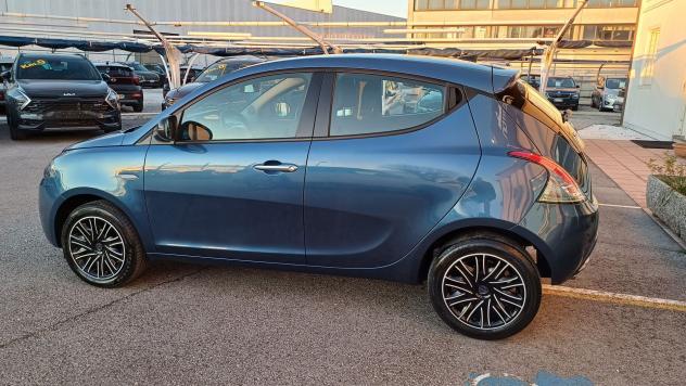 Lancia Ypsilon 1.0 FireFly 5 porte S&S Hybrid Gold - Foto 3