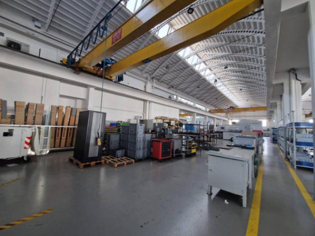 Immobile di 5670 m² con più di 5 locali in affitto a Abbiategrasso - Foto 14
