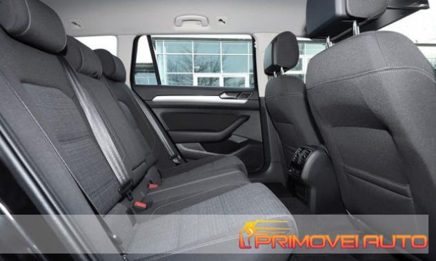 VOLKSWAGEN Passat Variant 1.5 TSI ACT Business rif. 20727565 - Foto 7