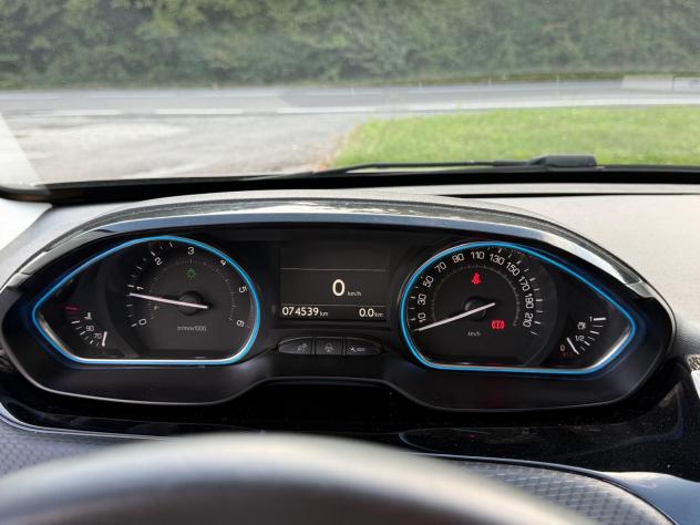 Peugeot 2008 1.6 e-HDi 92 CV Stop&Start Allure - Foto 9