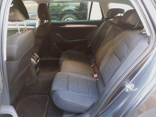 Skoda Superb 2.0 TDI DSG Wagon Style - Foto 10