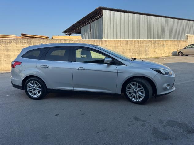 Ford Focus 1.6 TDCi 115 CV SW Titanium - Foto 7