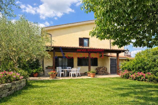 Villa bifamiliare - Rif. 2654