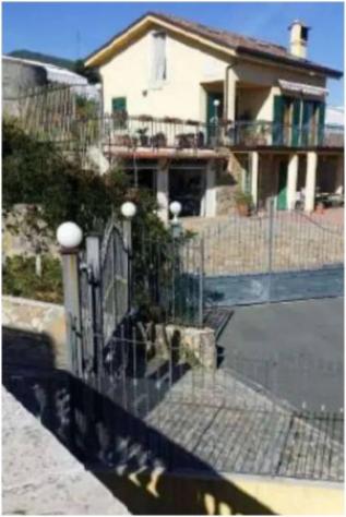 Immobile in asta di 300 m² con più di 5 locali e box auto in vendita a Sanremo - Foto 4