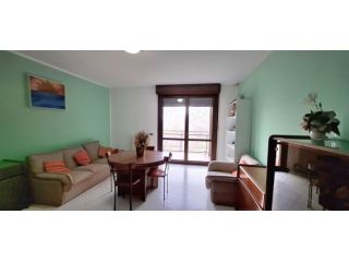 Quadrilocale zona Vialba con 3 balconi - 1200eu