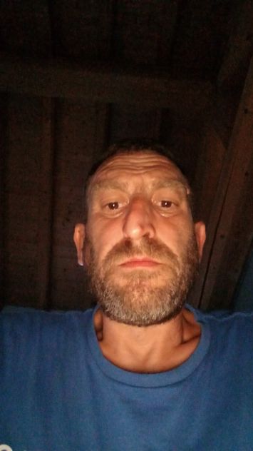 Cerco donna per incontri Tel:3664049398