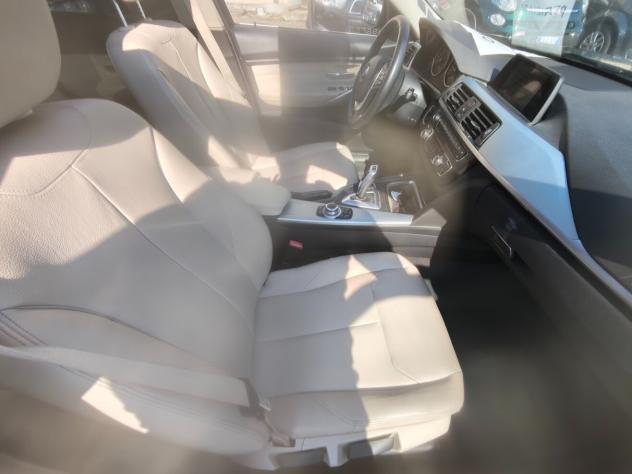 Bmw 320 320d xDrive Touring Luxury Automatica - Foto 8