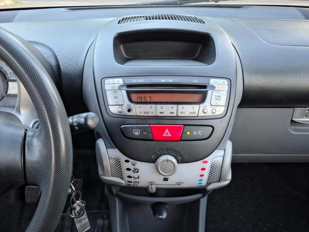 Toyota Aygo 1.0 12V CV-68 VVT-i 5 porte Sol 2009-E4 Manuale NEO - Foto 10